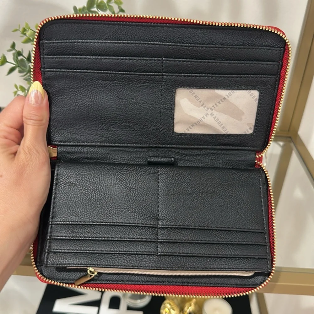 Steve Madden Red Wristlet Wallet Sleek Design